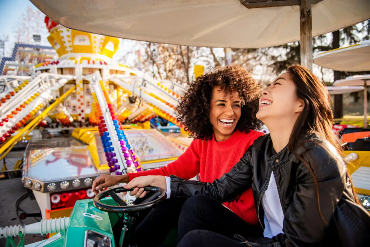 Ladies Laughing on Ride 770x420 1 1024x684